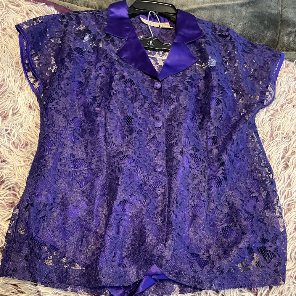 RARE Victorias Secret GOLD LABEL Purple Satin and Lace Size 8 Top Medium Bottom